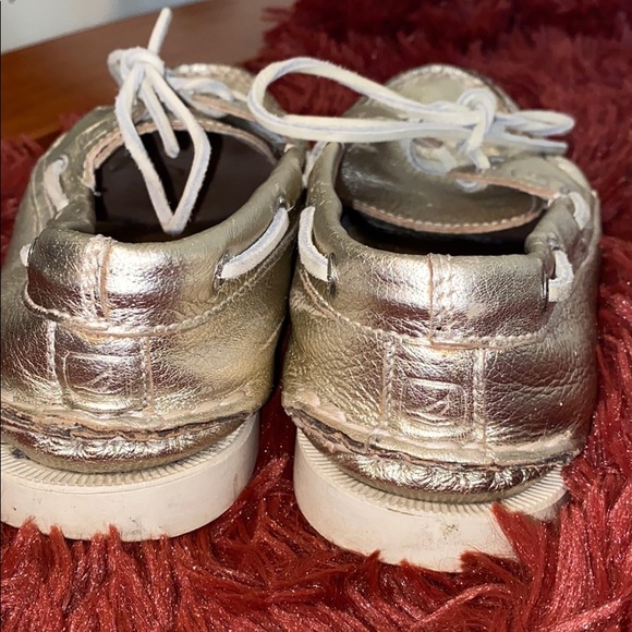 Sperry’s-Metallic gold women’s boat shoes. Sz 8.5 - Picture 2 of 5